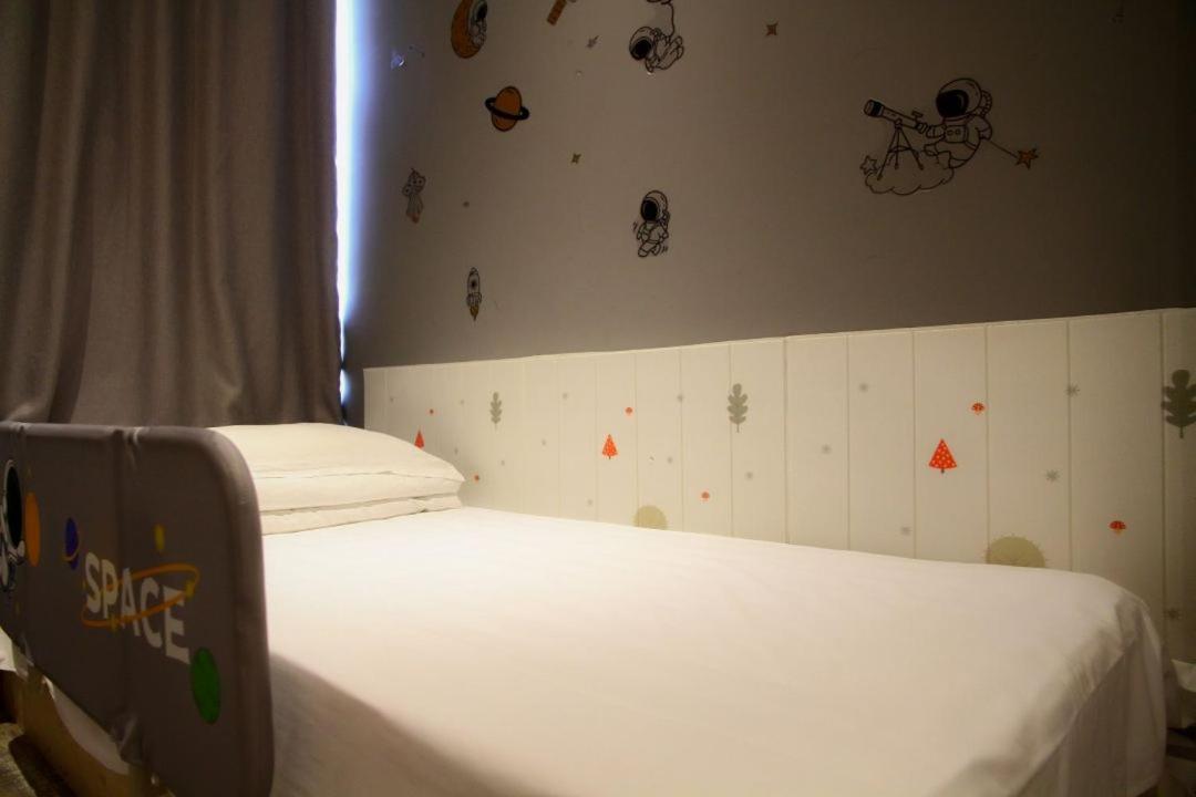 Heye International Youth Hostel Chongqing Esterno foto